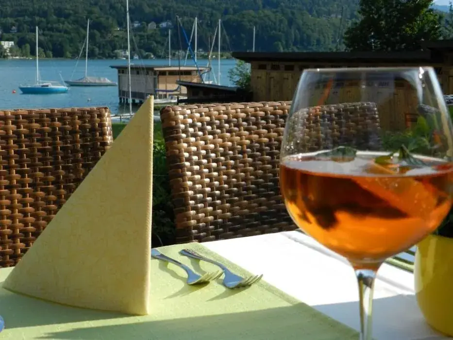 BAD STICH Seerestaurant_Keutschach am See_slider_image_3