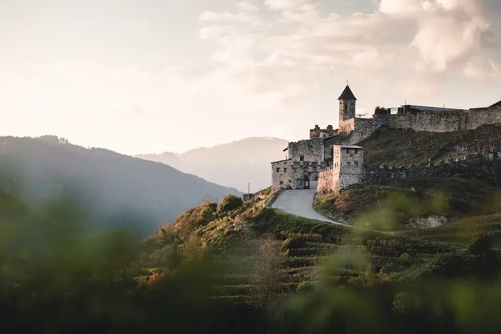 Burg Landskron restaurant à Landskron