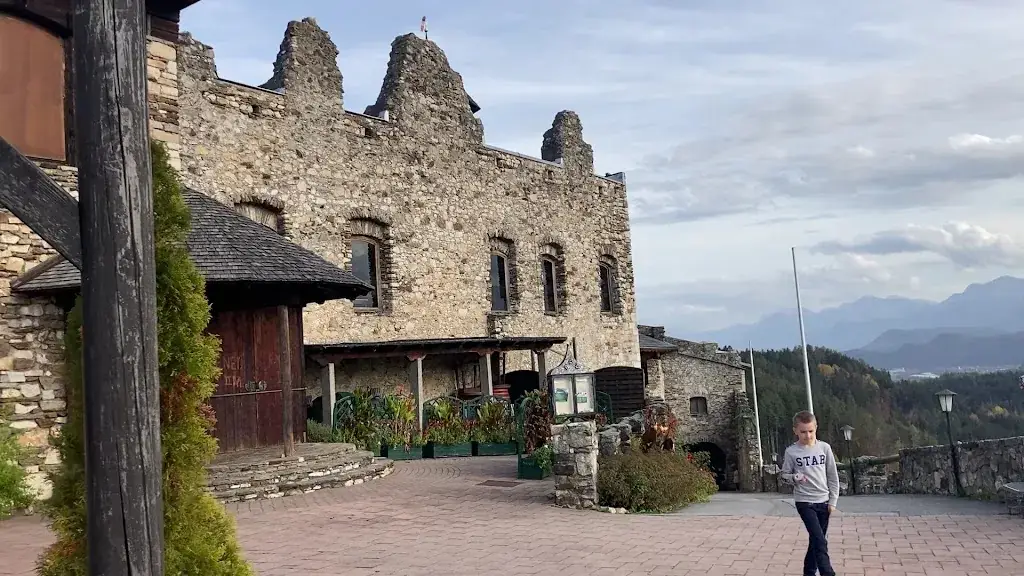 Burg Landskron_Landskron_slider_image_2