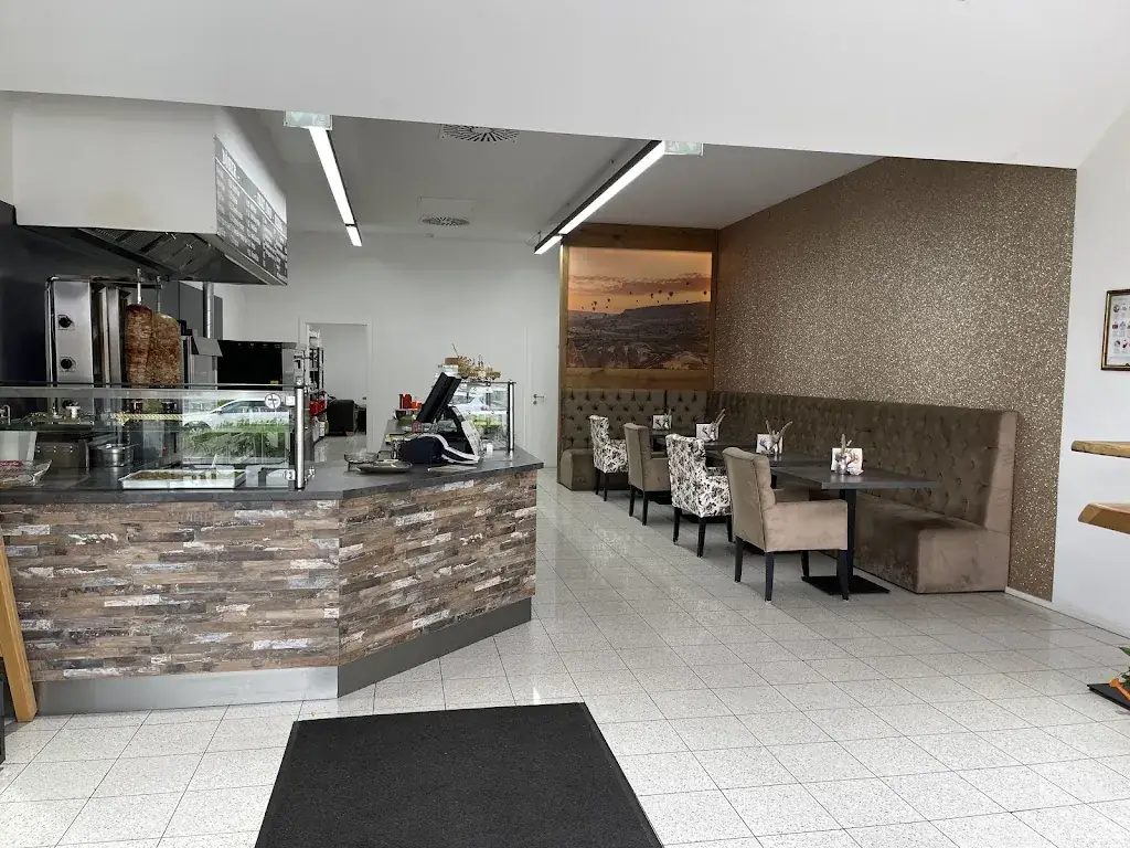 Dönerium, Kebabimbiss restaurant à Kötschach-Mauthen