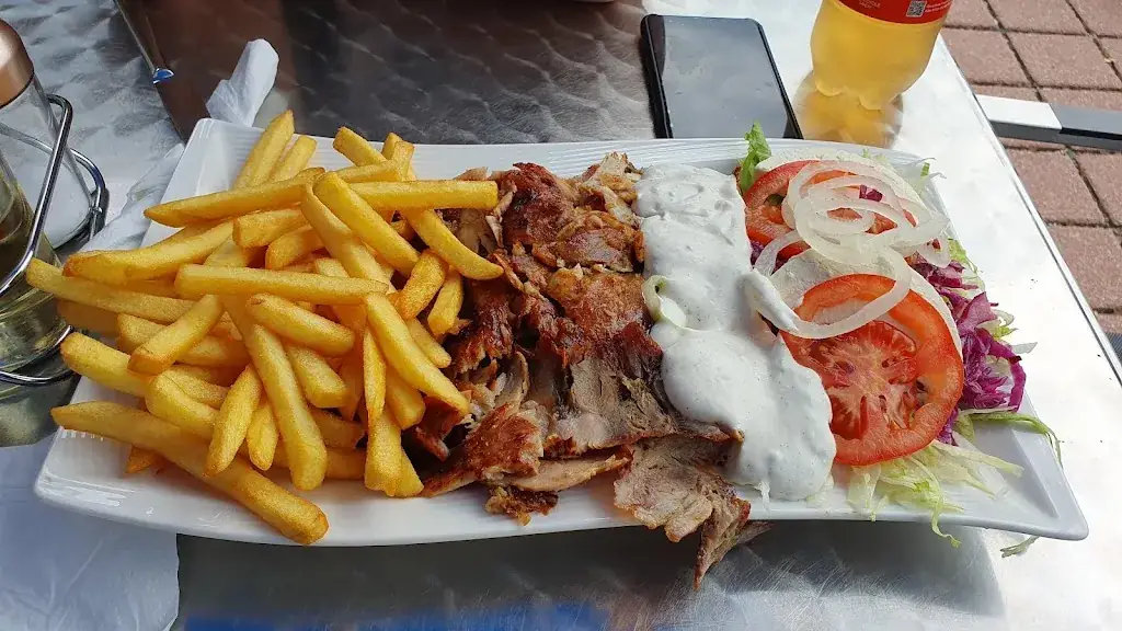 Dönerium, Kebabimbiss_Kötschach-Mauthen_slider_image_2