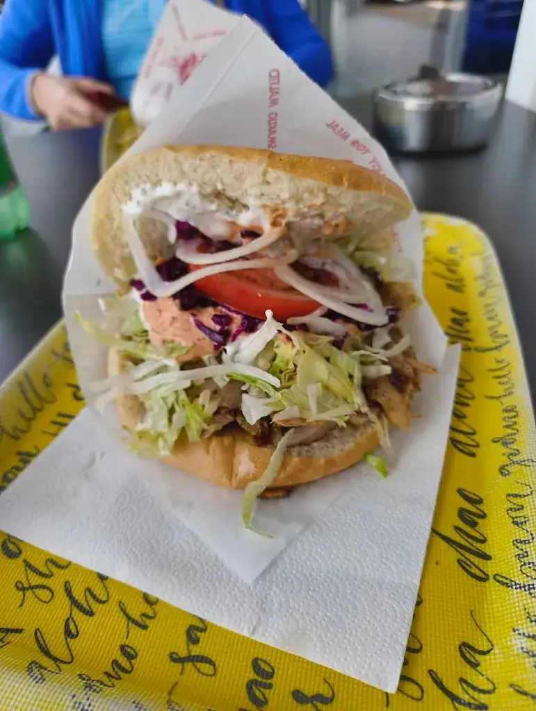 Dönerium, Kebabimbiss_Kötschach-Mauthen_slider_image_3