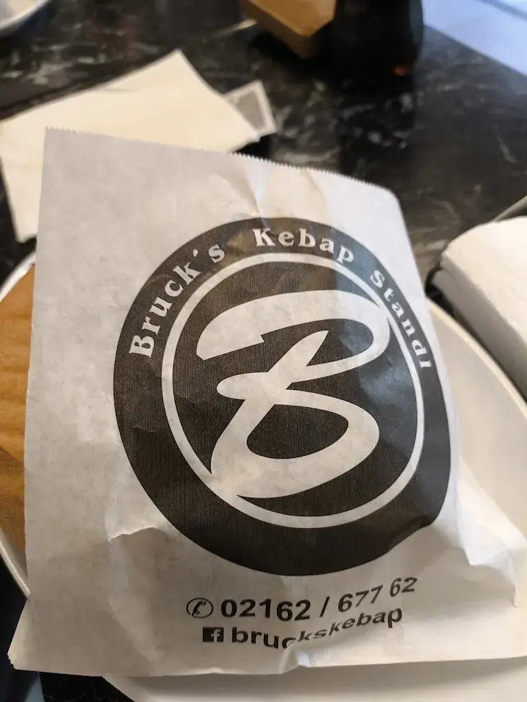 Christian Wald_Bruck's Kebap_Bruckneudorf_review