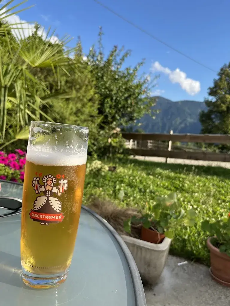 Michal Vlček_Hof Karlbauer_Lendorf_avis