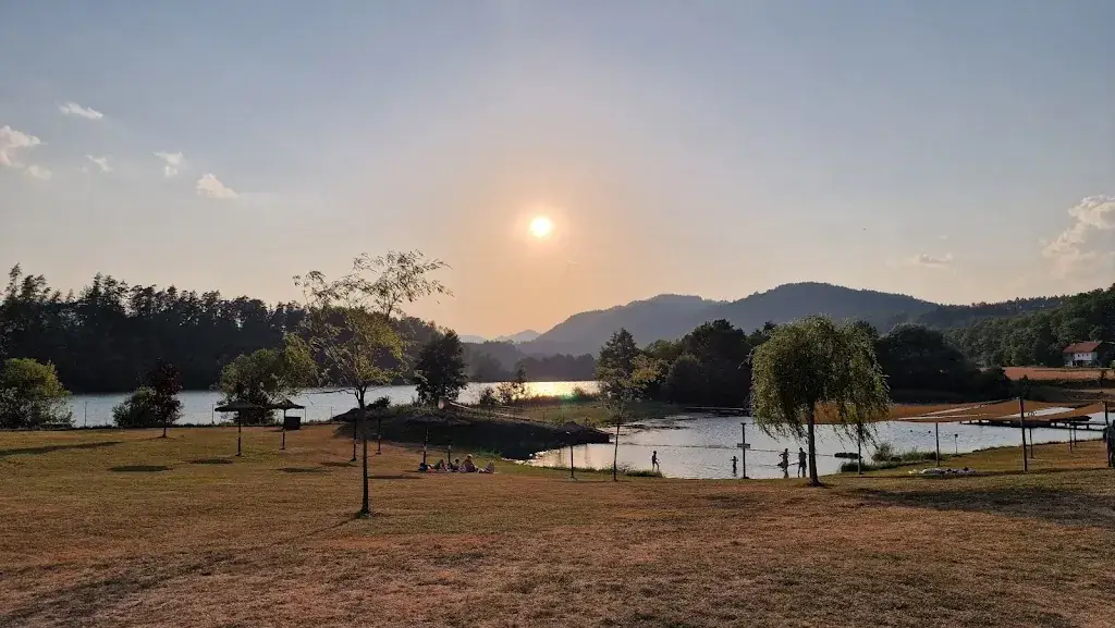 Herbert Van den Heuvel_LAQUAMÜND_Lavamünd_avis