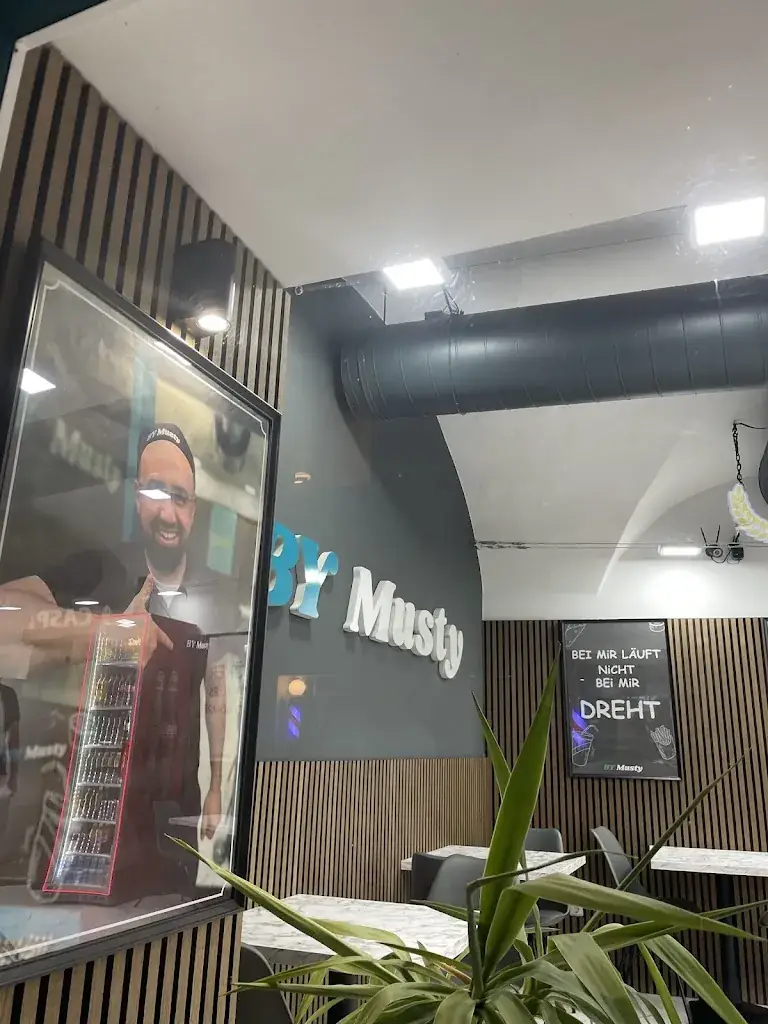 Omar Kimonen_By Musty Kebab Falafel_Bruckneudorf_review