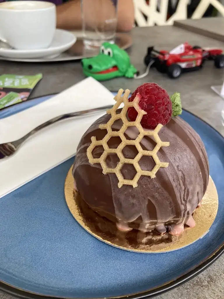 LemLem Oliveira_Poldi Fitzka_Krems_avis