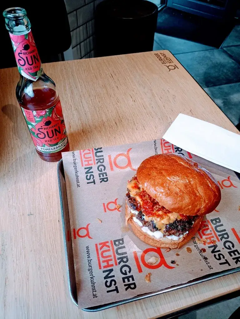 Menu_BurgerKUHnst Krems_Krems_image_7