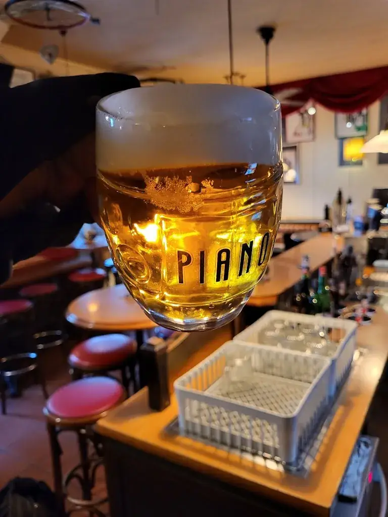 Piano-Bierlokal_Krems_slider_image_3