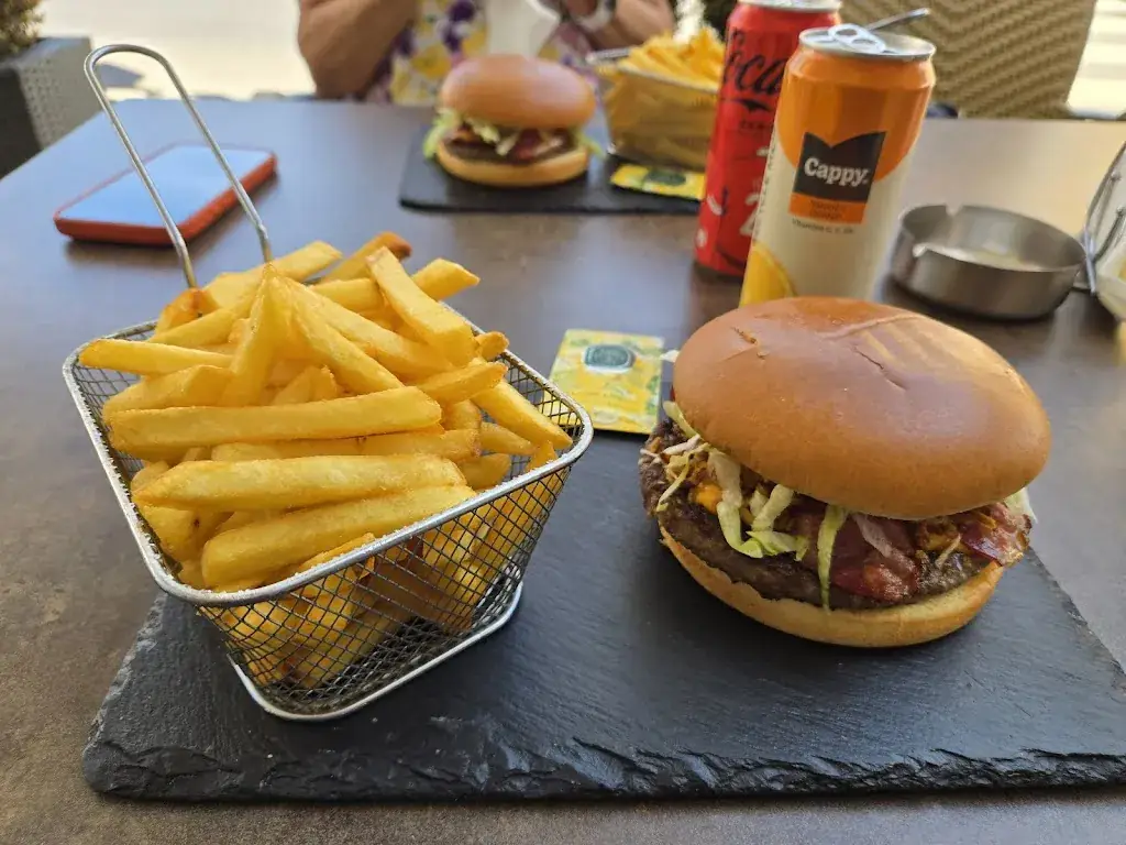 Happy Eat restaurant à Bruckneudorf