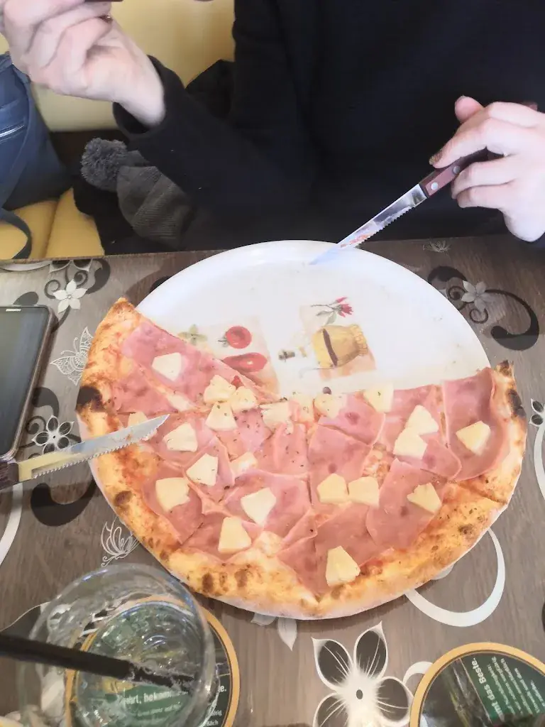 Menu_VERA ROSA Pizzeria-Restaurant-Cafe_Lurnfeld_image_5