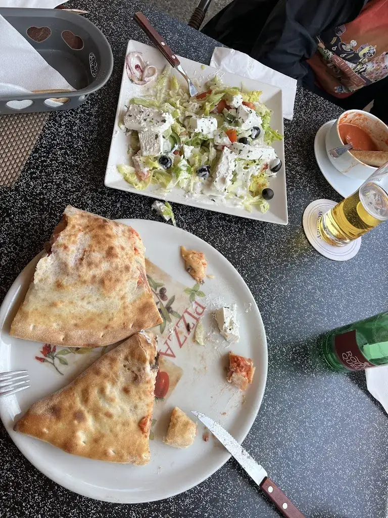 Heloïse Bock_VERA ROSA Pizzeria-Restaurant-Cafe_Lurnfeld_review