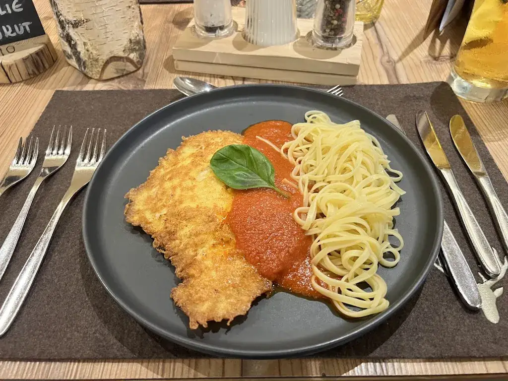 Mario EuroEVTrips_Restaurant Der Paternwirt_Lesachtal_avis