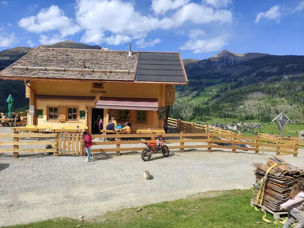 Jausenstation Steineckenalm_Lesachtal_slider_image_3