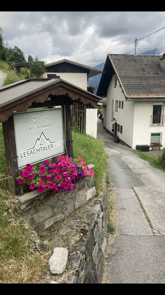 Sam Armstrong_Lesachtalerhof_Lesachtal_review