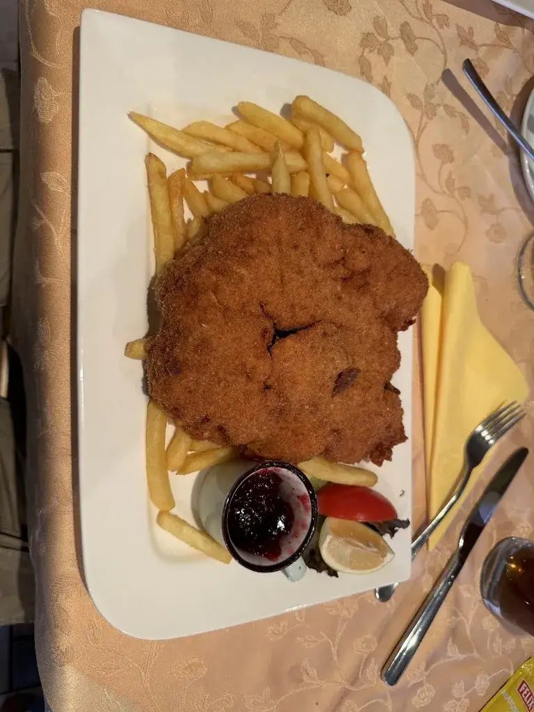 Gasthaus Pension Restaurant Lex_Maria Wörth_slider_image_2