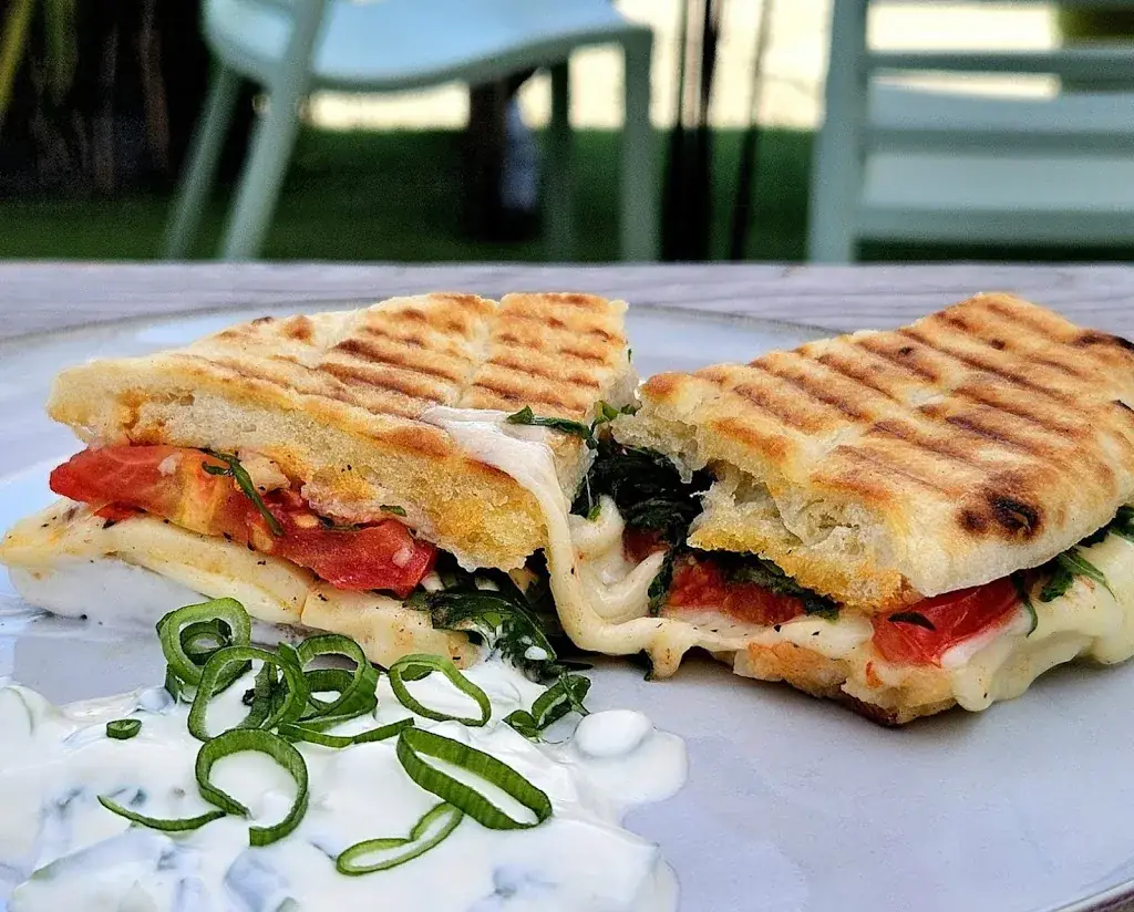 Café Bistro Flaschenpost_Maria Wörth_slider_image_2