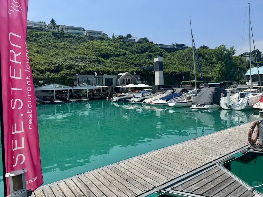 Toni Medienproduktion_SEE.STERN - Restaurant & Lounge_Maria Wörth_avis