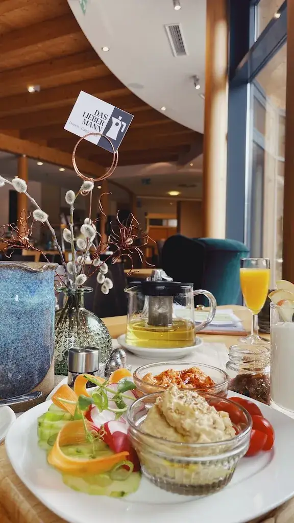 Justina Heinz_Café - DasLiebermann_Mallnitz_avis