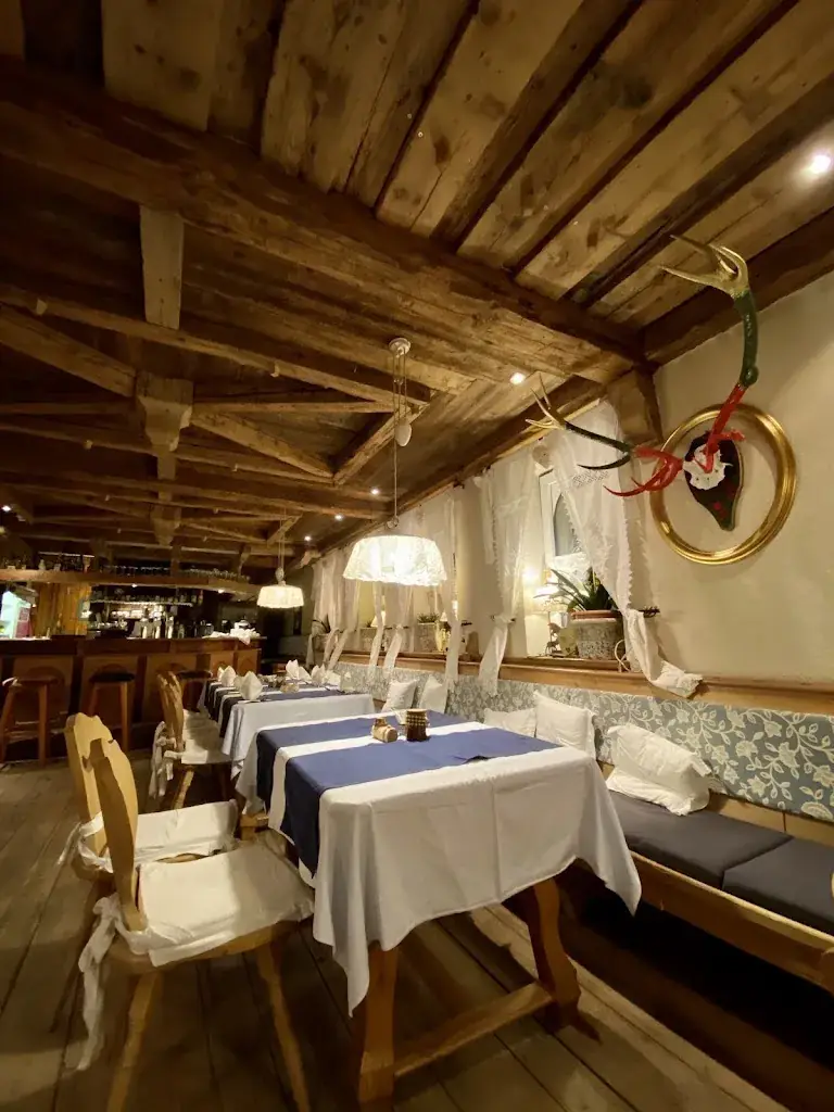 Almstube Restaurant ristorante a Mallnitz
