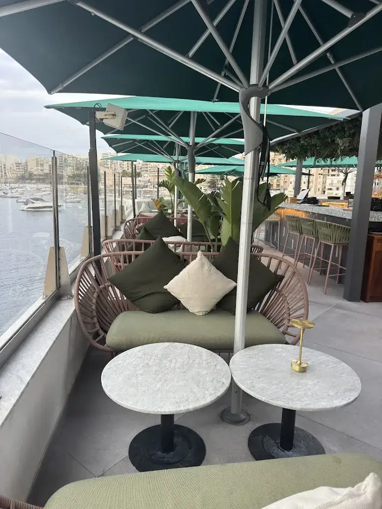 LOA_Malta_slider_image_3