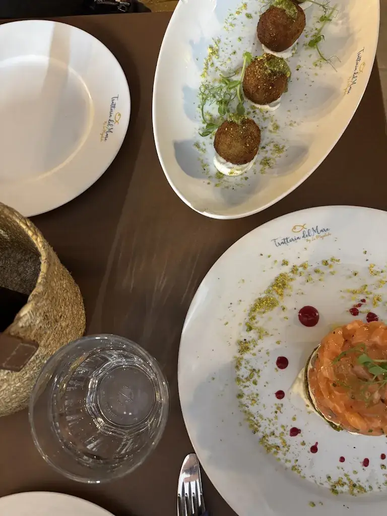 Luca Colaps_Trattoria del Mare - Malta Restaurant_Malta_avis