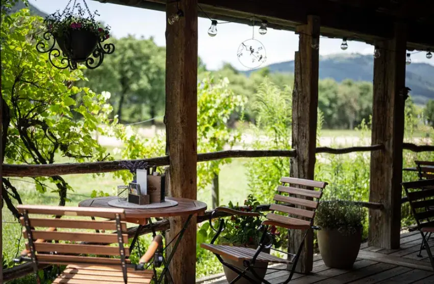 Jausenstube Blauer Hirsch_Micheldorf_slider_image_2