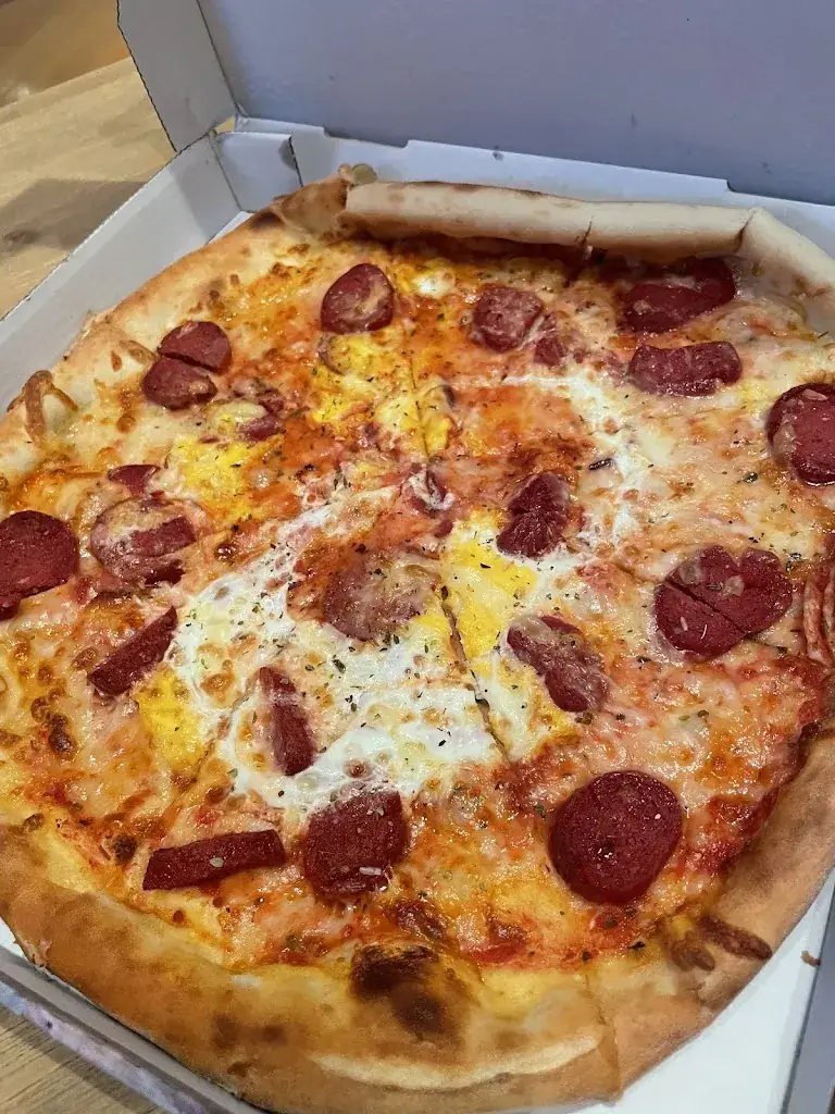 Dominik_Pizzeria Arezzo_Micheldorf_avis