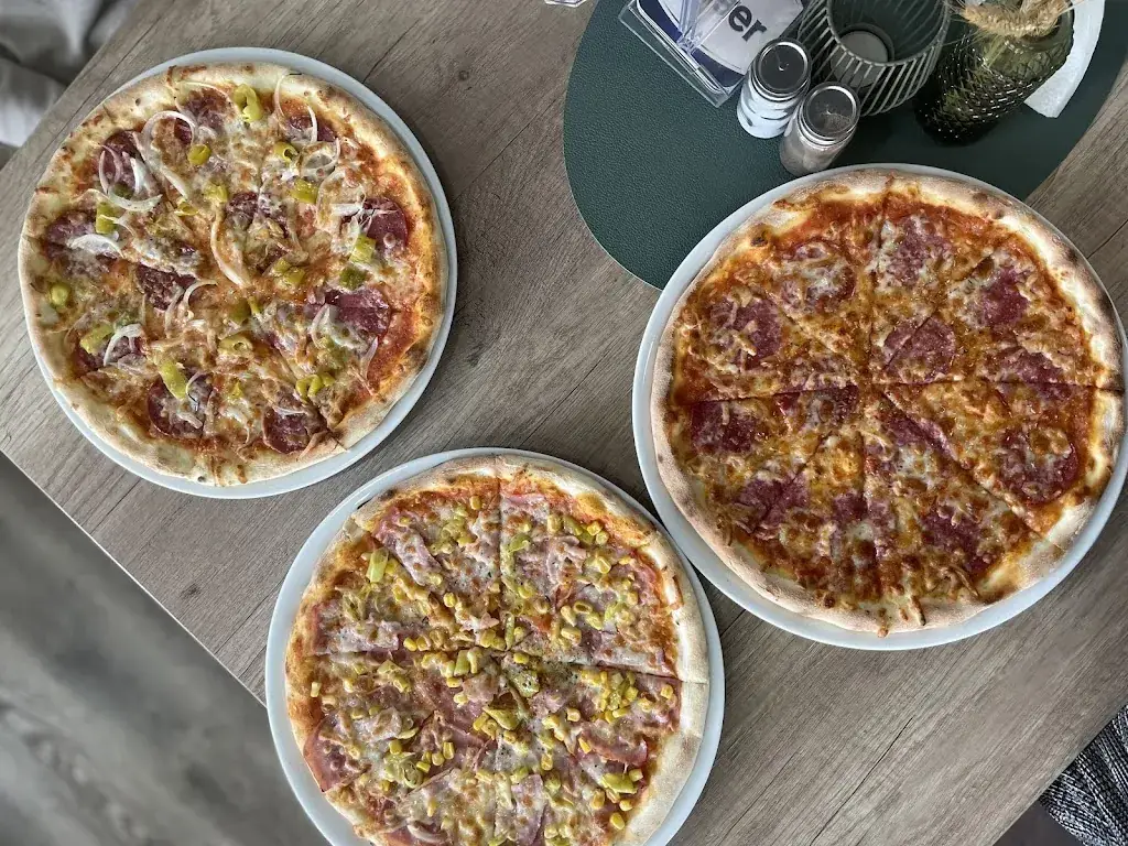 Arin Pizzaria_Micheldorf_slider_image_2