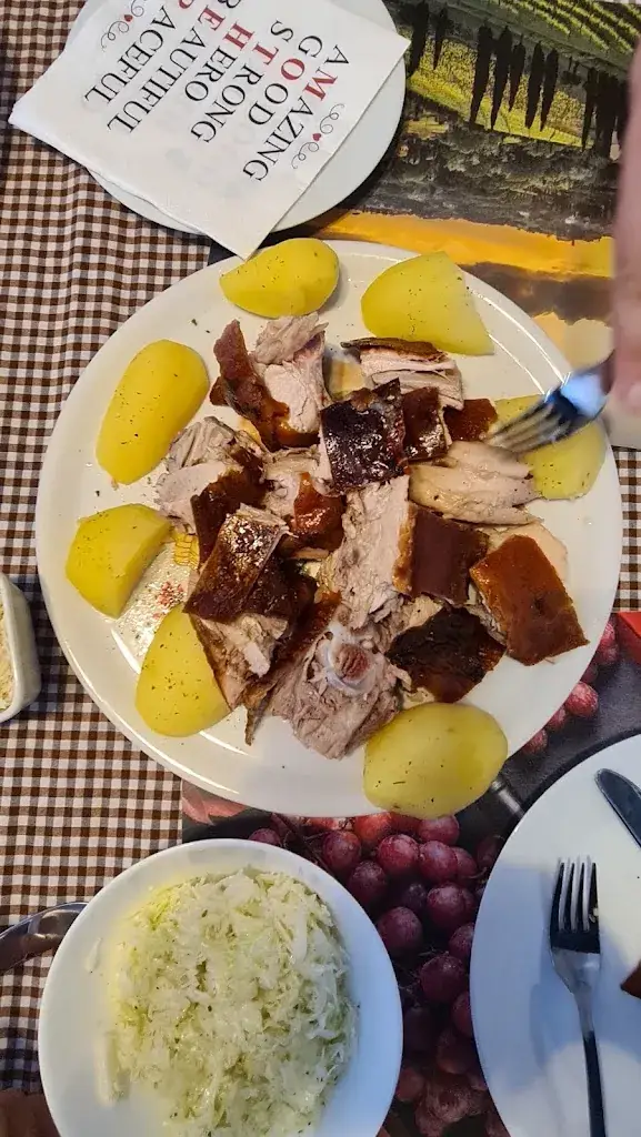 2809 Kl_Restaurant Hochhaus_Micheldorf_avis