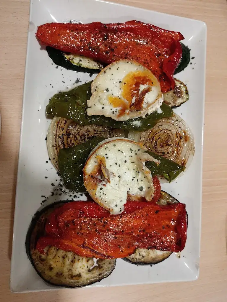 Menu_Cervecería - Restaurante Bustos_Deutsch Jahrndorf_image_4