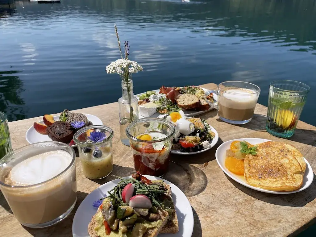 Kap 4613 - Die Pyramide und Terrasse im Millstätter See_Obermillstatt_slider_image_3