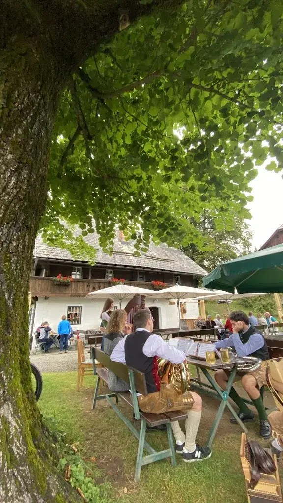 Diterle Meierlein_Buschenschenke Höfler_Millstatt_avis