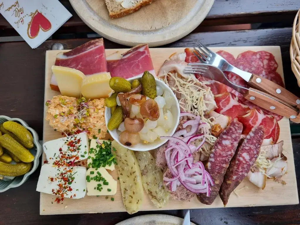 Buschenschenke Höfler_Millstatt_slider_image_3