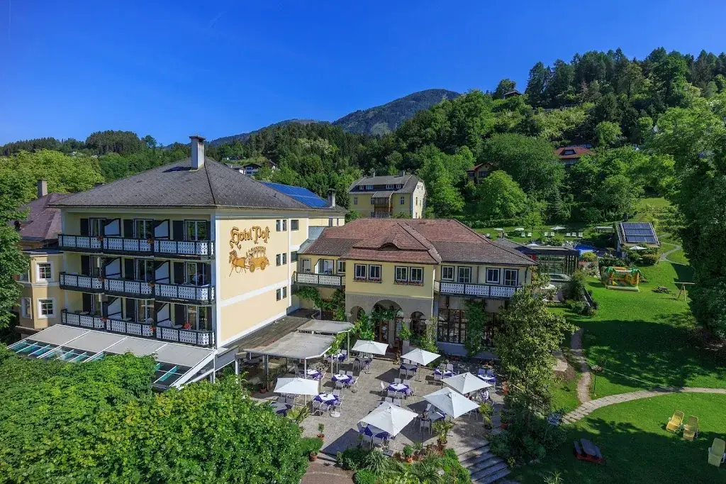 Familienhotel Post - Kinderhotel am Millstätter See restaurant à Millstatt