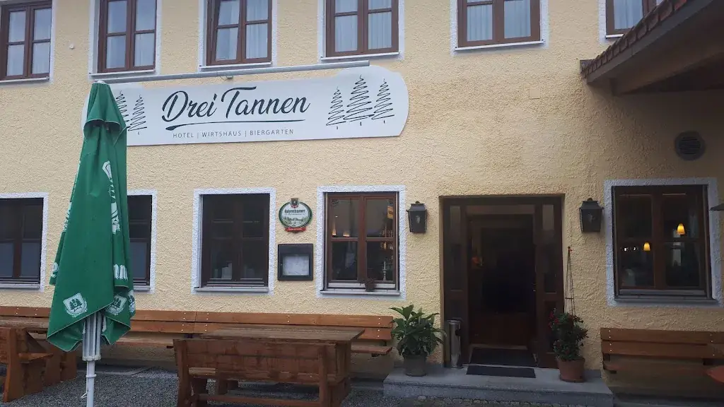 Krzysiek Olecha_Gasthof Drei Tannen_Moosburg_avis