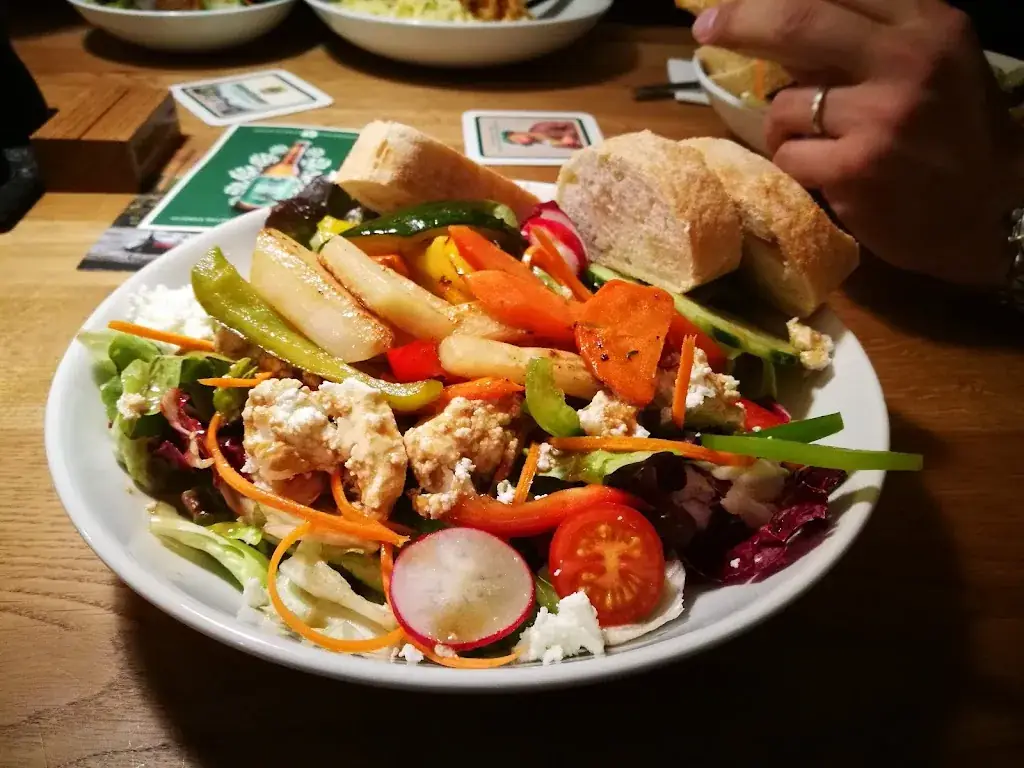 Lucie Hudcová_Gasthof Drei Tannen_Moosburg_avis