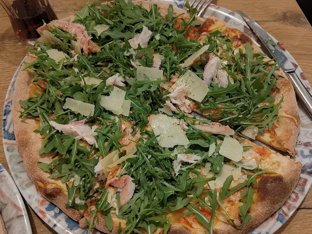 F F_Pizzeria La Strada_Radenthein_avis