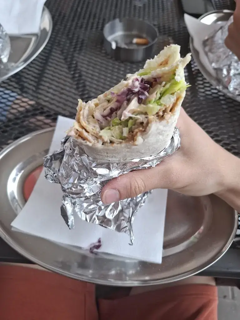 Jakub Qbiks_KEBAP PIZZA CENTER_Radenthein_avis