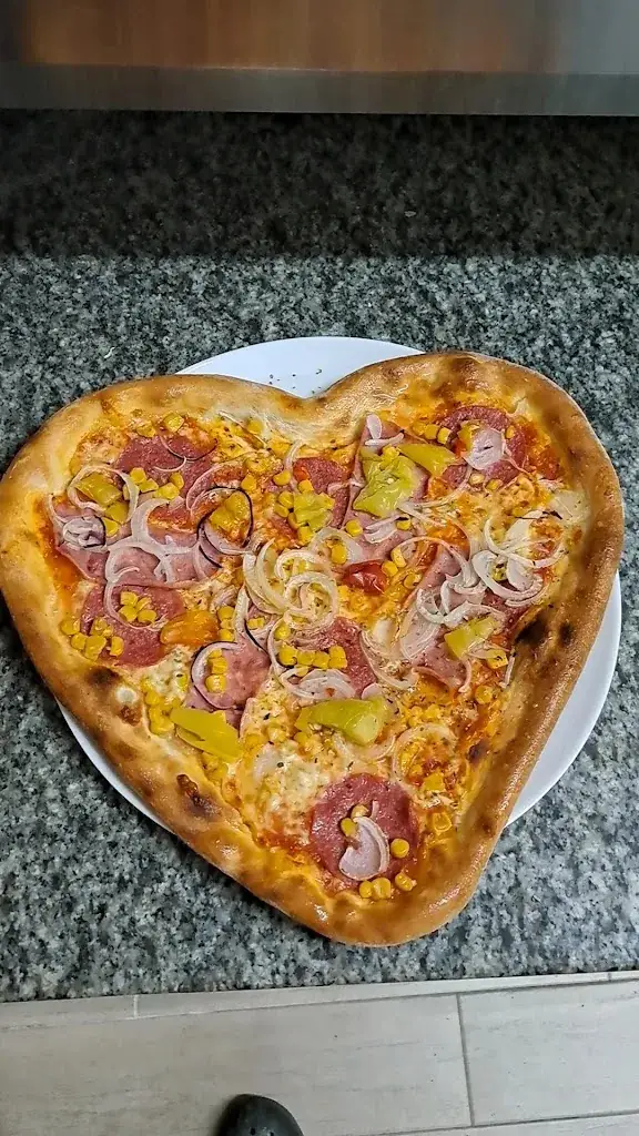 KEBAP PIZZA CENTER_Radenthein_slider_image_2