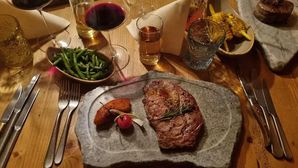 Alan W._Restaurant Wirtshaus Ainkehr_Rennweg am Katschberg_avis