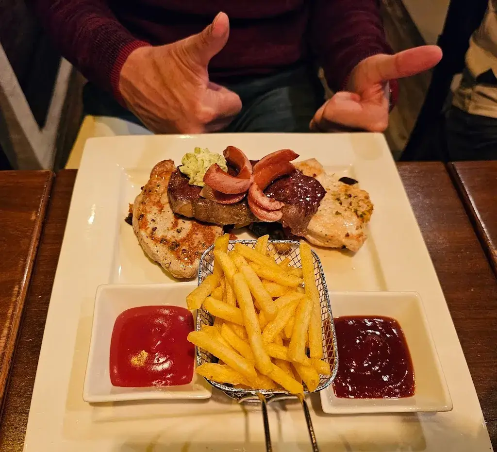 Lay Ting Tan_K2 Restaurant Cafe_Reding_avis