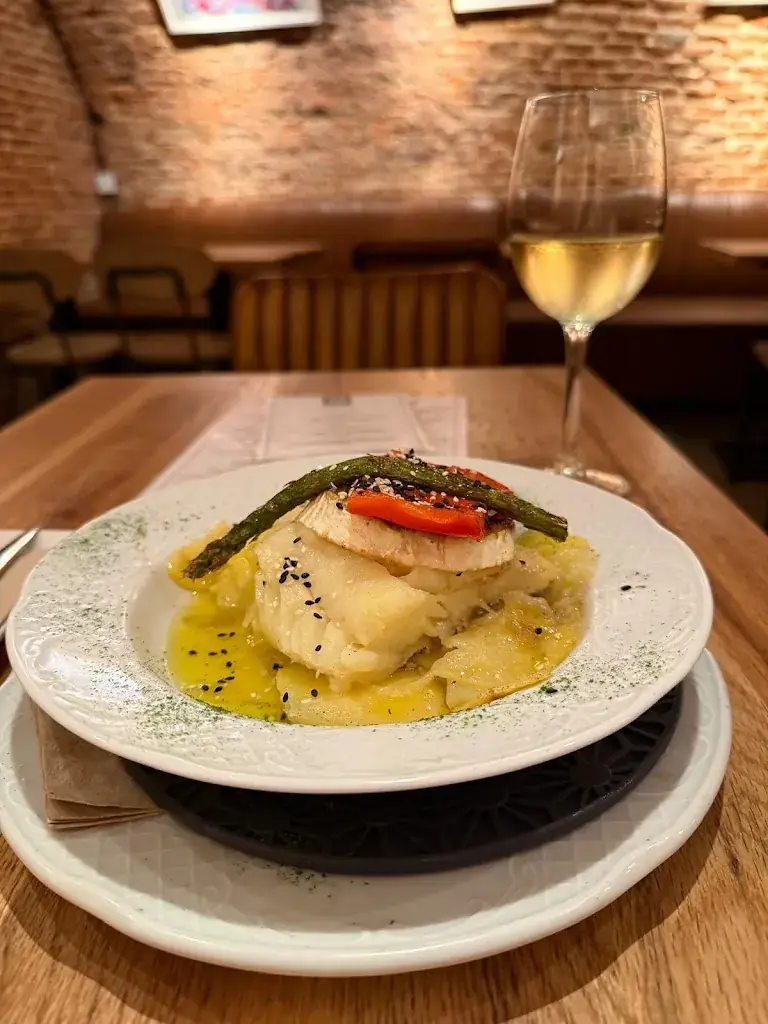 Joanna Nelson_El Sur de Moratín_Deutsch Jahrndorf_review