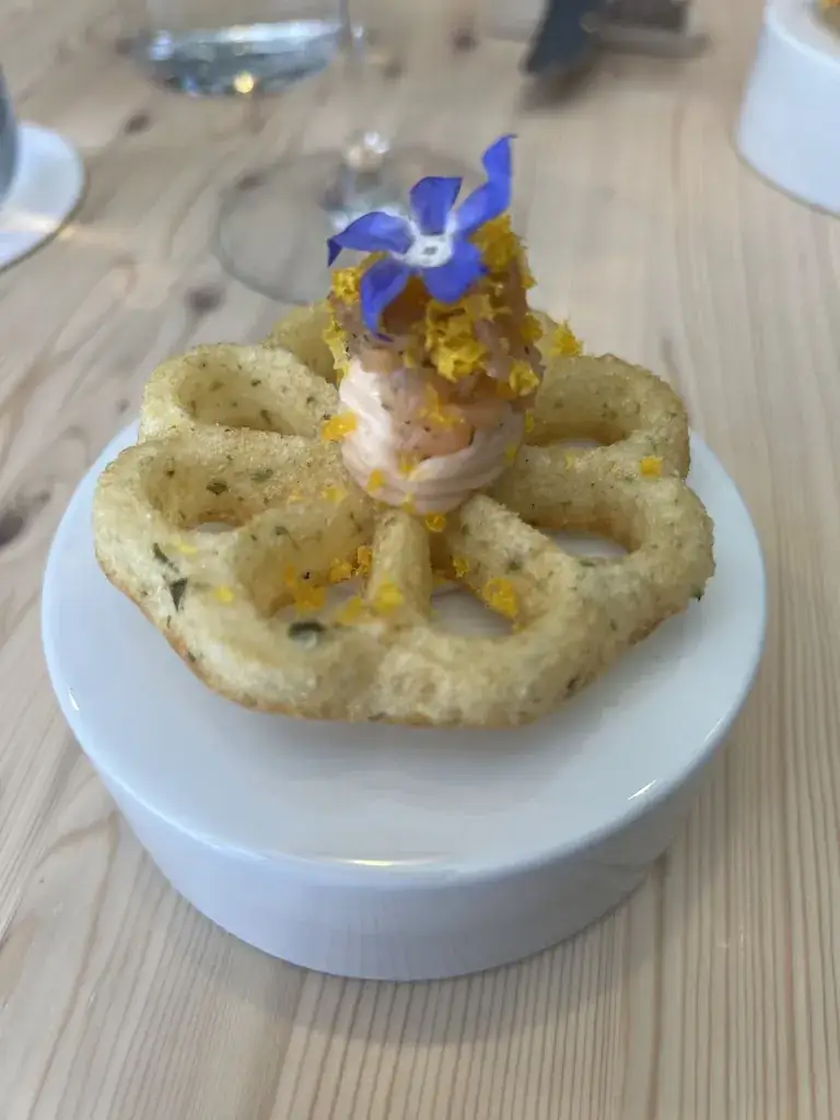 Linda Schnarwiler_Frisk Fisk_Niederdorf_review