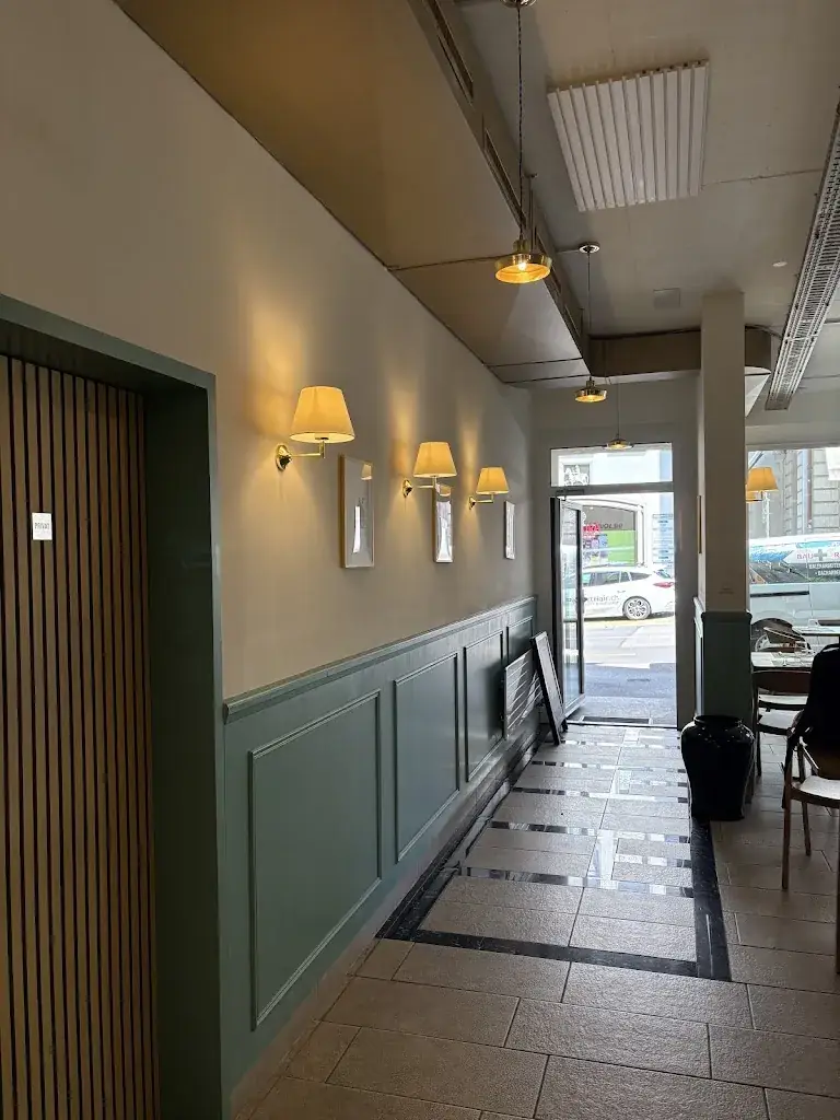 Vivek Vijendra Sharma_The South Indian - Vegetarian Restaurant_Niederdorf_avis