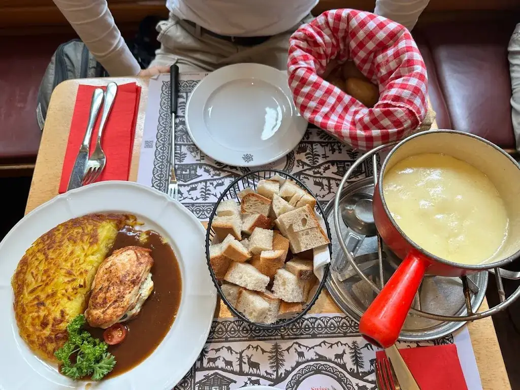 Wong Yongxiang_Swiss Chuchi Restaurant_Niederdorf_recensione