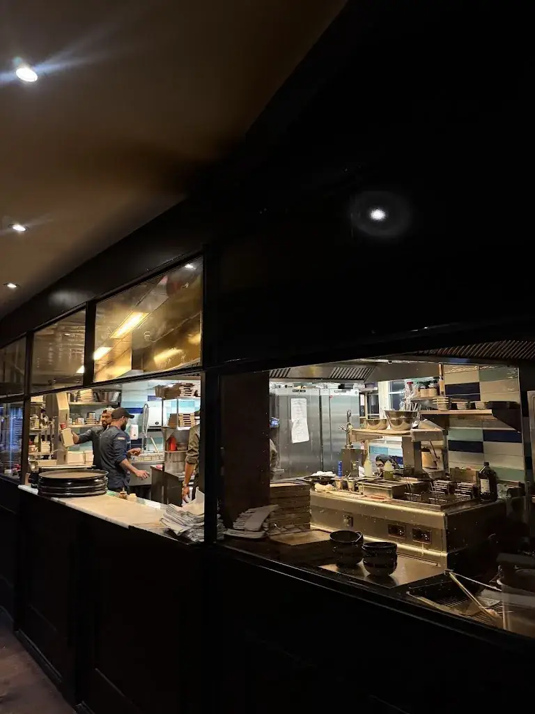 Nishaaa Isn._Simon's Steakhouse_Niederdorf_avis