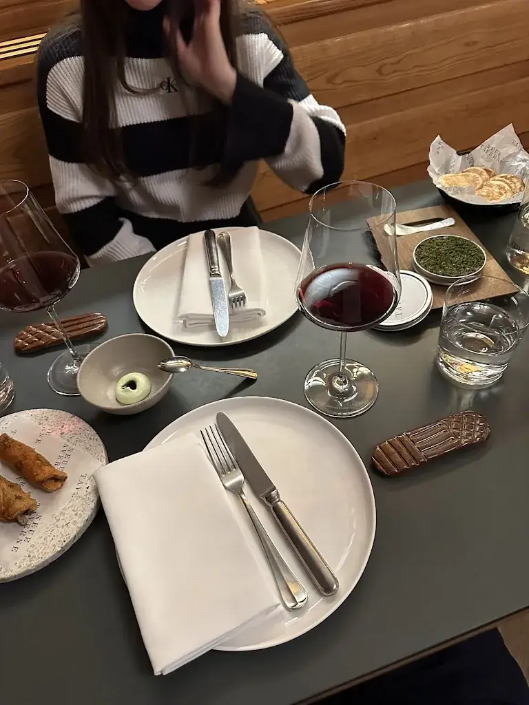 Sam Hovey_Neue Taverne_Niederdorf_recensione