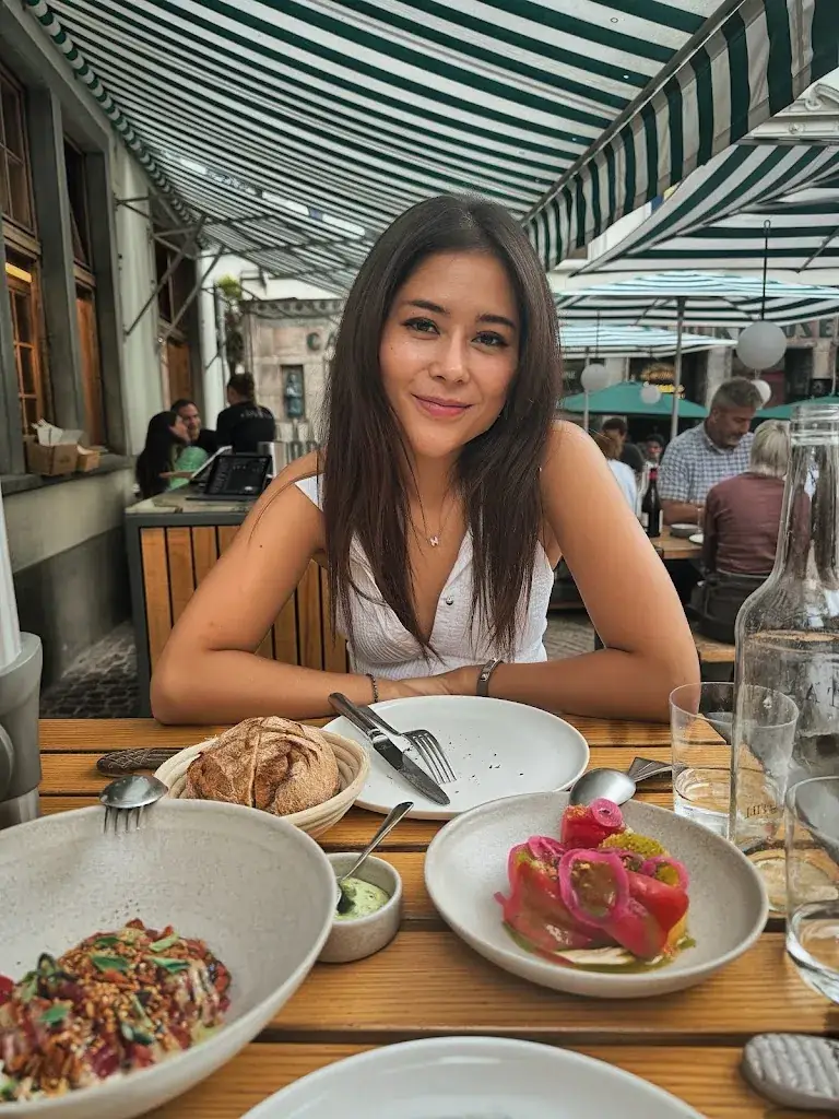 Syali Moos_Neue Taverne_Niederdorf_recensione