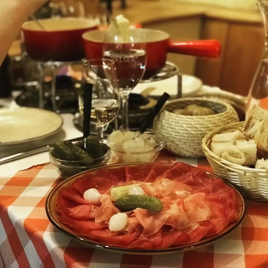 Raclette Stube_Niederdorf_slider_image_3